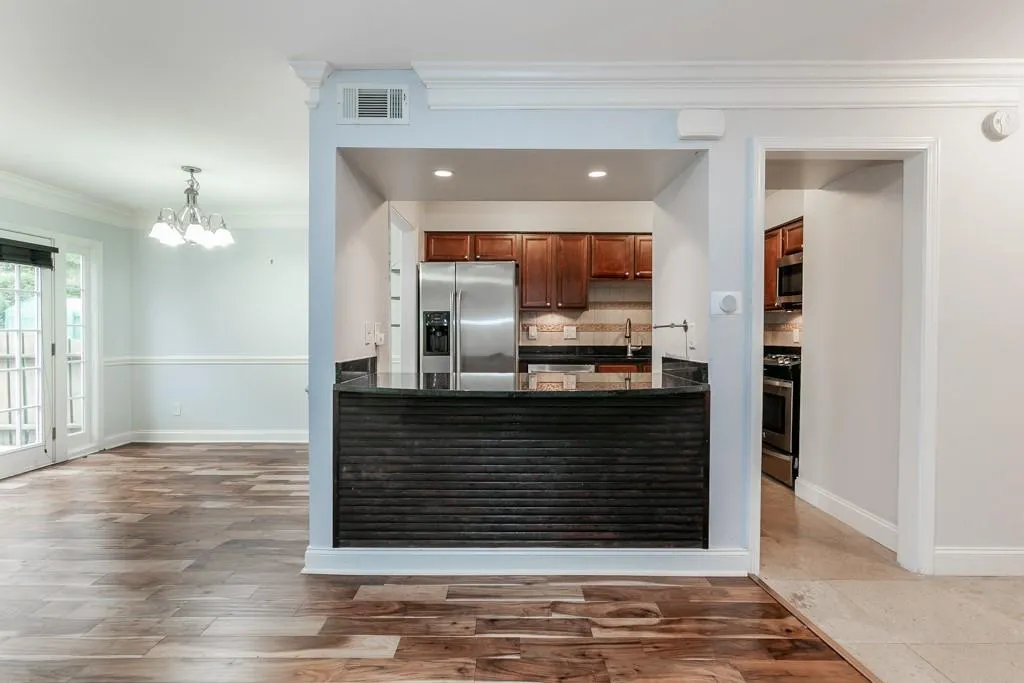 6980 Roswell Road Unit C7, Sandy Springs, Georgia 30328, 2 Bedrooms Bedrooms, ,1 BathroomBathrooms,Residential,Sold,6980 Roswell Road Unit C7,6801803