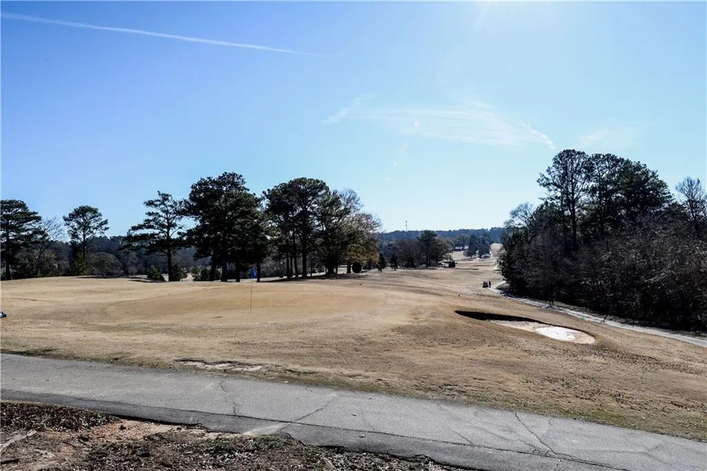 4847 Lake Forrest Drive, Sandy Springs, Georgia 30342, 3 Bedrooms Bedrooms, ,2 BathroomsBathrooms,Residential,Sold,4847 Lake Forrest Drive,5991629