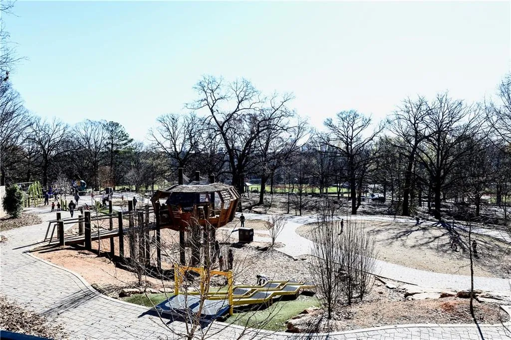 4847 Lake Forrest Drive, Sandy Springs, Georgia 30342, 3 Bedrooms Bedrooms, ,2 BathroomsBathrooms,Residential,Sold,4847 Lake Forrest Drive,5991629