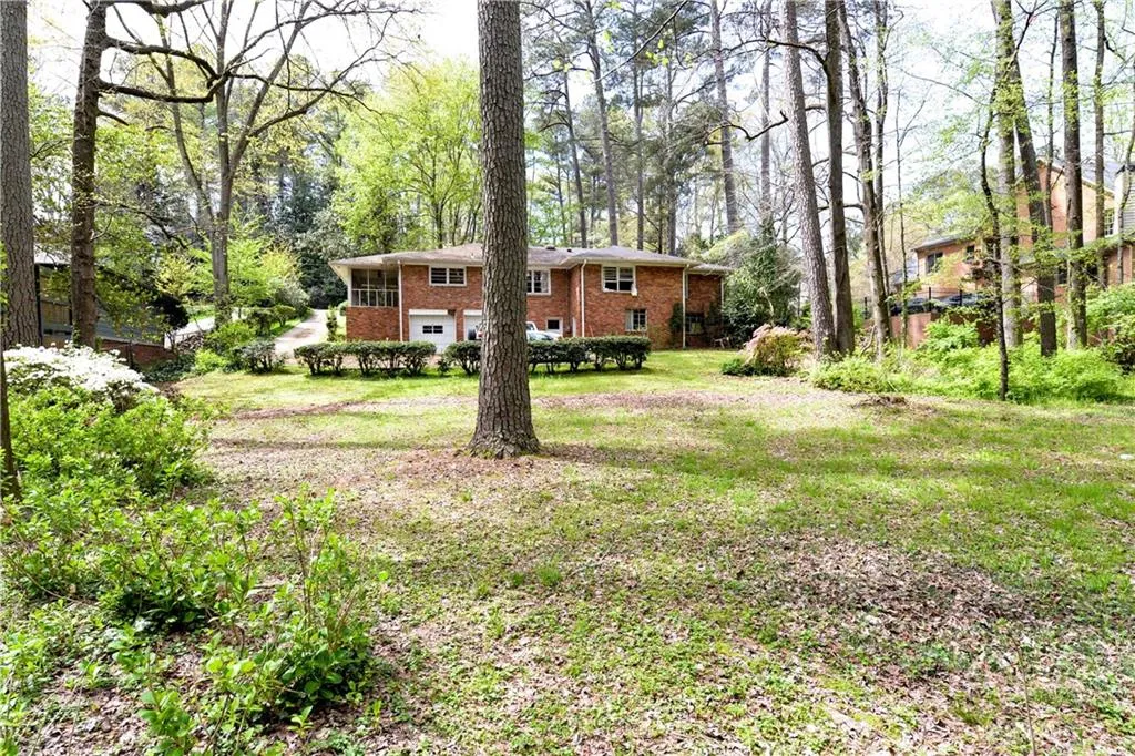 4847 Lake Forrest Drive, Sandy Springs, Georgia 30342, 3 Bedrooms Bedrooms, ,2 BathroomsBathrooms,Residential,Sold,4847 Lake Forrest Drive,5991629