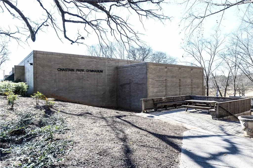 4847 Lake Forrest Drive, Sandy Springs, Georgia 30342, 3 Bedrooms Bedrooms, ,2 BathroomsBathrooms,Residential,Sold,4847 Lake Forrest Drive,5991629