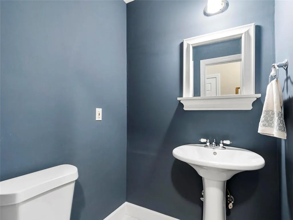 7500 Roswell Road Unit 63, Sandy Springs, Georgia 30350, 2 Bedrooms Bedrooms, ,2 BathroomsBathrooms,Residential,Sold,7500 Roswell Road Unit 63,7013991