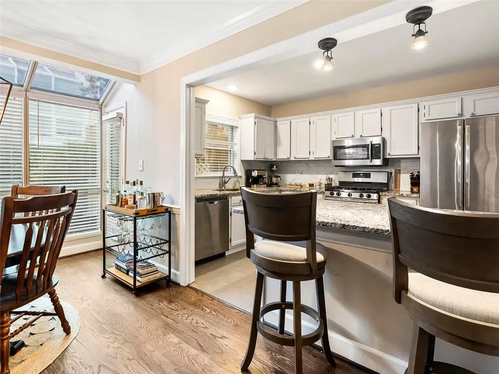 7500 Roswell Road Unit 63, Sandy Springs, Georgia 30350, 2 Bedrooms Bedrooms, ,2 BathroomsBathrooms,Residential,Sold,7500 Roswell Road Unit 63,7013991