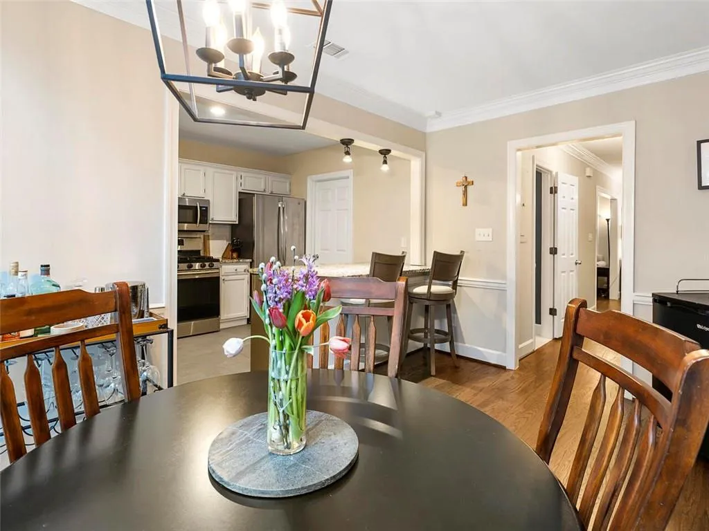 7500 Roswell Road Unit 63, Sandy Springs, Georgia 30350, 2 Bedrooms Bedrooms, ,2 BathroomsBathrooms,Residential,Sold,7500 Roswell Road Unit 63,7013991