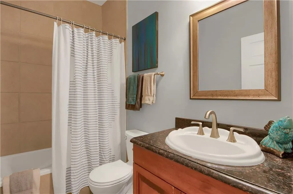 259 14th Street Ne Unit 301, Atlanta, Georgia 30309, 2 Bedrooms Bedrooms, ,2 BathroomsBathrooms,Residential,For Sale,259 14th Street Ne Unit 301,7632449