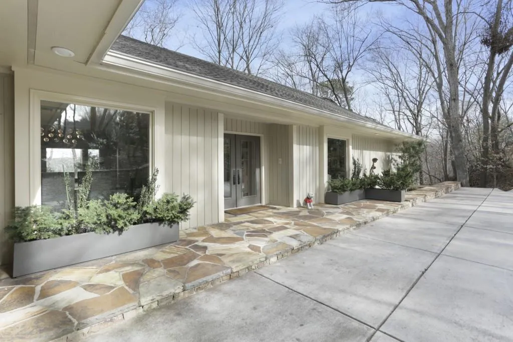 680 River Chase Point, Atlanta, Georgia 30328, 5 Bedrooms Bedrooms, ,3 BathroomsBathrooms,Residential,Sold,680 River Chase Point,6673276
