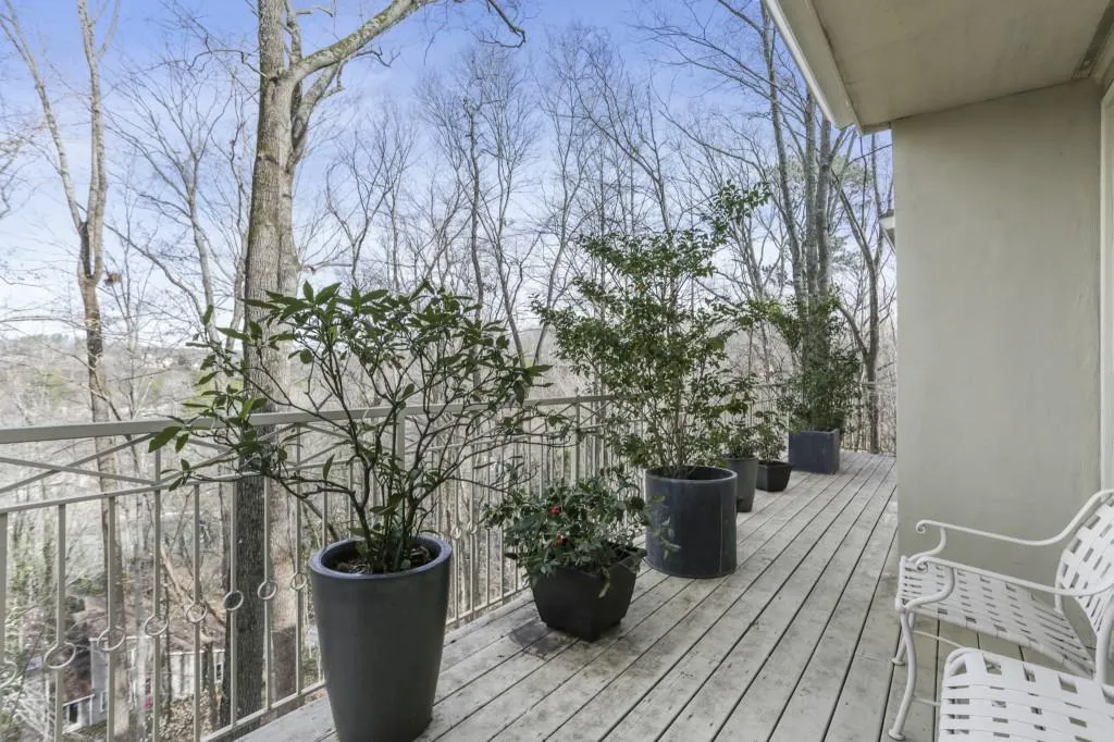 680 River Chase Point, Atlanta, Georgia 30328, 5 Bedrooms Bedrooms, ,3 BathroomsBathrooms,Residential,Sold,680 River Chase Point,6673276