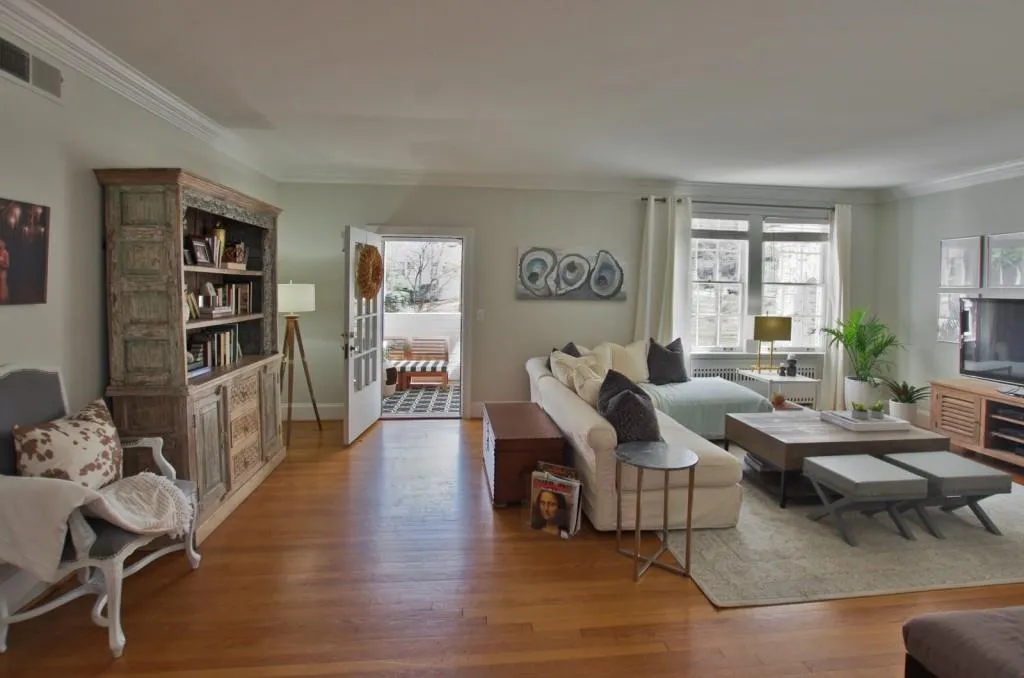 77 Peachtree Memorial Drive Unit 1, Atlanta, Georgia 30309, 2 Bedrooms Bedrooms, ,2 BathroomsBathrooms,Residential,Sold,77 Peachtree Memorial Drive Unit 1,5824658