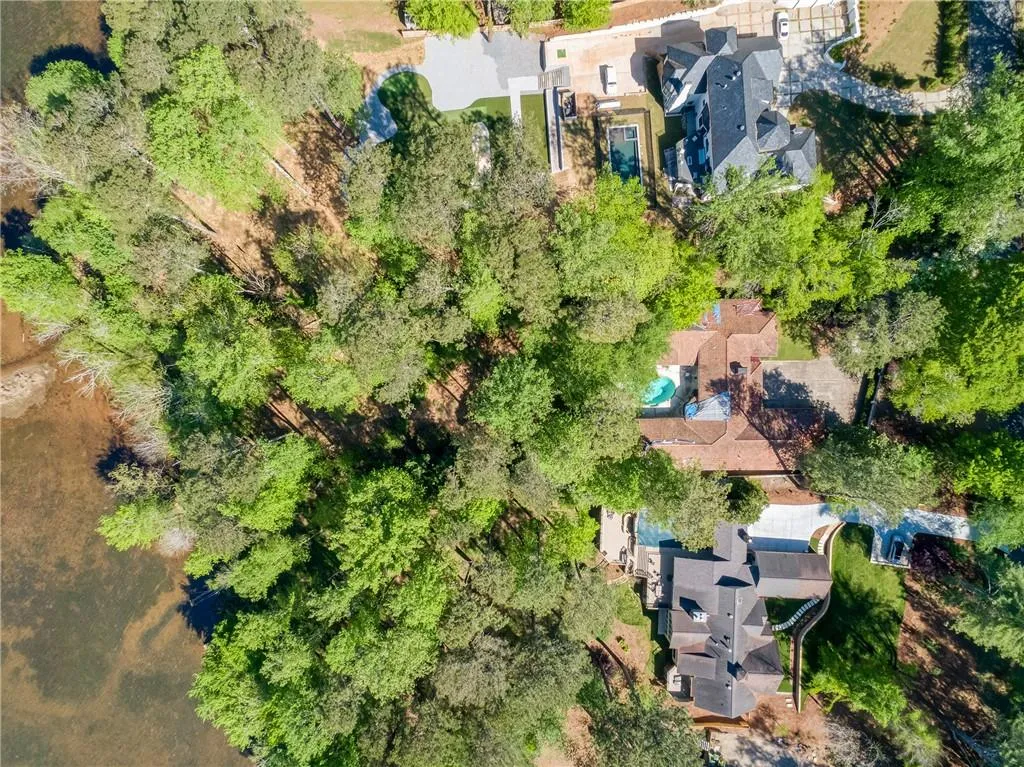 9355 Huntcliff Trace, Sandy Springs, Georgia 30350, 4 Bedrooms Bedrooms, ,5 BathroomsBathrooms,Residential,For Sale,9355 Huntcliff Trace,7566977