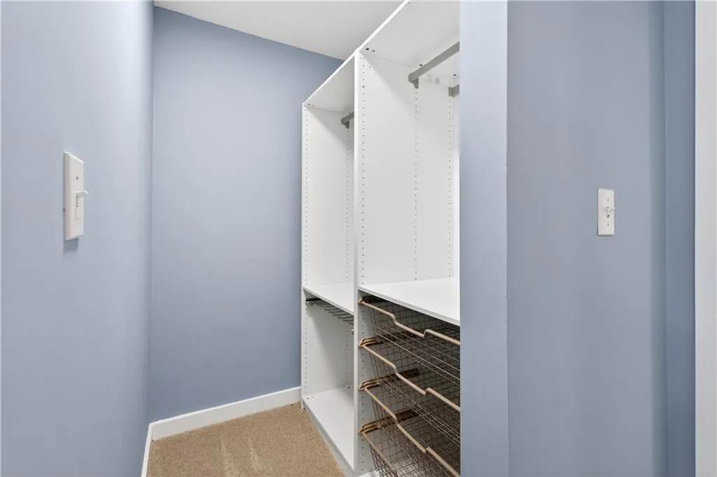1 Willow Glen Ne, Atlanta, Georgia 30342, 3 Bedrooms Bedrooms, ,3 BathroomsBathrooms,Residential,For Sale,1 Willow Glen Ne,7746848
