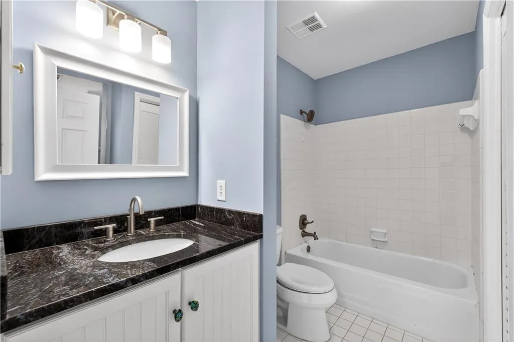 1 Willow Glen Ne, Atlanta, Georgia 30342, 3 Bedrooms Bedrooms, ,3 BathroomsBathrooms,Residential,For Sale,1 Willow Glen Ne,7746848