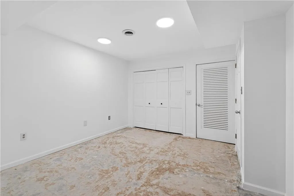 1 Willow Glen Ne, Atlanta, Georgia 30342, 3 Bedrooms Bedrooms, ,3 BathroomsBathrooms,Residential,For Sale,1 Willow Glen Ne,7746848
