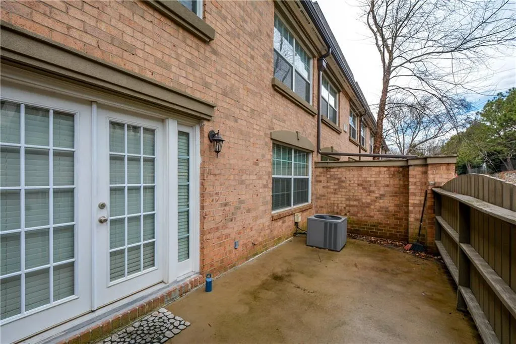 6980 Roswell Road Ne Unit O-5, Atlanta, Georgia 30328, 3 Bedrooms Bedrooms, ,2 BathroomsBathrooms,Residential,Sold,6980 Roswell Road Ne Unit O-5,5944072