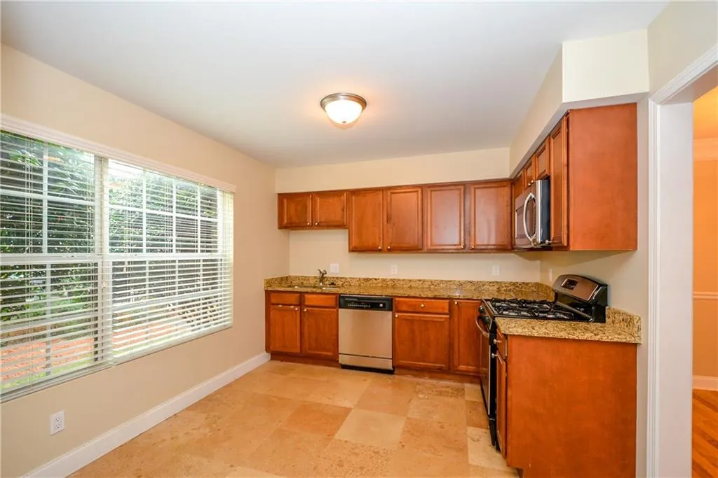 6980 Roswell Road Ne Unit O-5, Atlanta, Georgia 30328, 3 Bedrooms Bedrooms, ,2 BathroomsBathrooms,Residential,Sold,6980 Roswell Road Ne Unit O-5,5944072