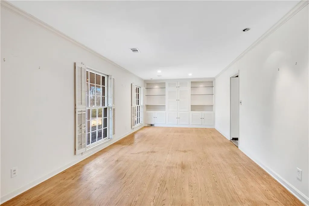 355 Ridgeview Trail, Atlanta, Georgia 30328, 3 Bedrooms Bedrooms, ,3 BathroomsBathrooms,Residential,Sold,355 Ridgeview Trail,6843980