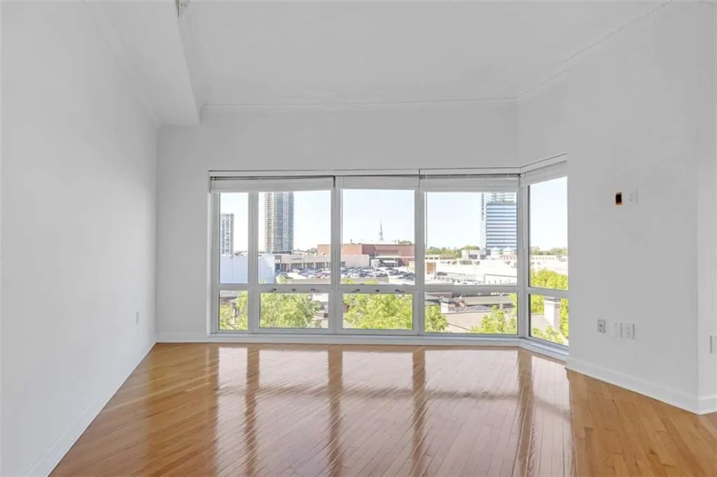 3475 Oak Valley Road Unit 660, Atlanta, Georgia 30326, 2 Bedrooms Bedrooms, ,2 BathroomsBathrooms,Residential,For Sale,3475 Oak Valley Road Unit 660,7562217