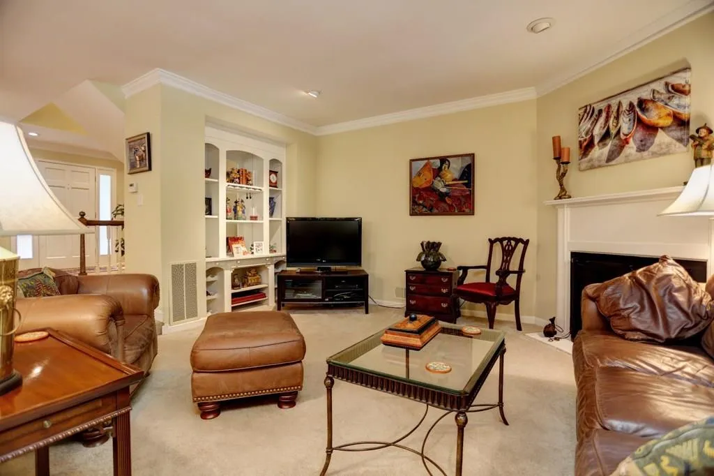 405 Bainbridge Drive, Sandy Springs, Georgia 30327, 4 Bedrooms Bedrooms, ,3 BathroomsBathrooms,Residential,Sold,405 Bainbridge Drive,5723356