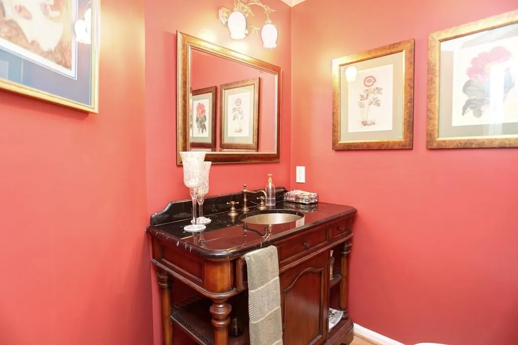 405 Bainbridge Drive, Sandy Springs, Georgia 30327, 4 Bedrooms Bedrooms, ,3 BathroomsBathrooms,Residential,Sold,405 Bainbridge Drive,5723356