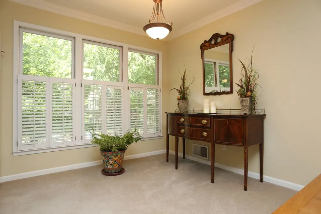 405 Bainbridge Drive, Sandy Springs, Georgia 30327, 4 Bedrooms Bedrooms, ,3 BathroomsBathrooms,Residential,Sold,405 Bainbridge Drive,5723356