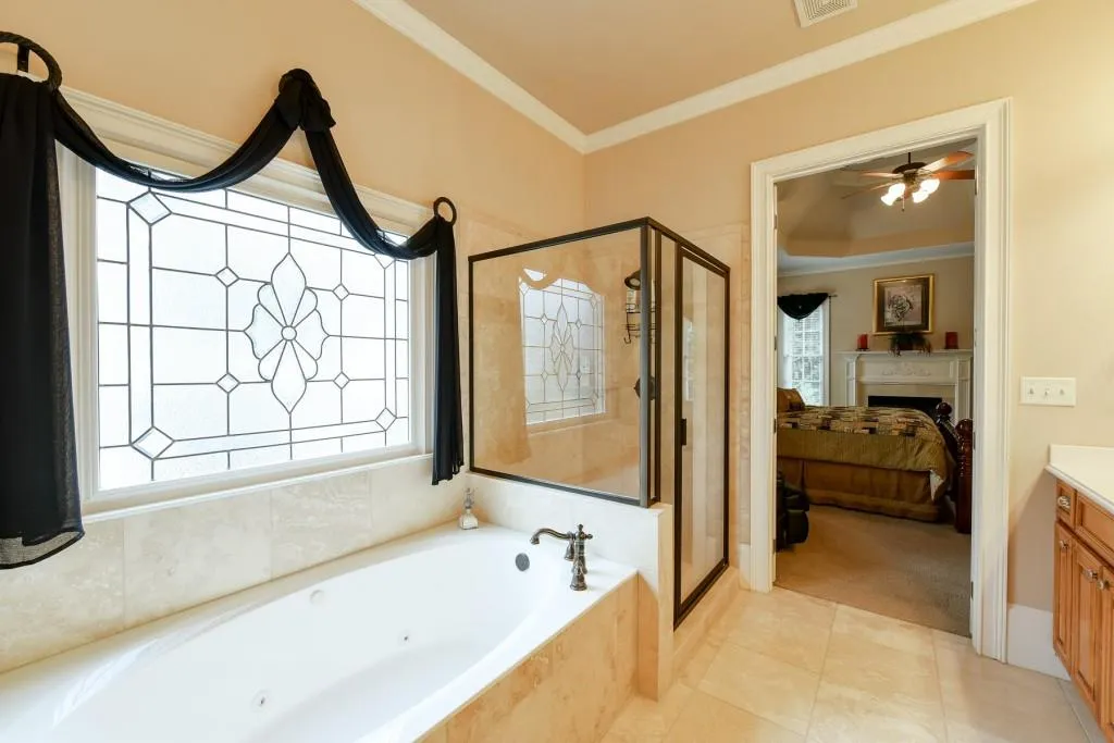 920 Glengate Place, Atlanta, Georgia 30328, 5 Bedrooms Bedrooms, ,5 BathroomsBathrooms,Residential,Sold,920 Glengate Place,5762859