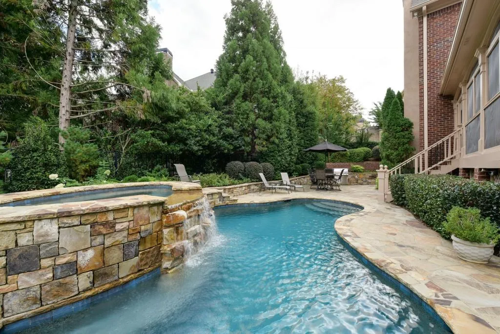 920 Glengate Place, Atlanta, Georgia 30328, 5 Bedrooms Bedrooms, ,5 BathroomsBathrooms,Residential,Sold,920 Glengate Place,5762859