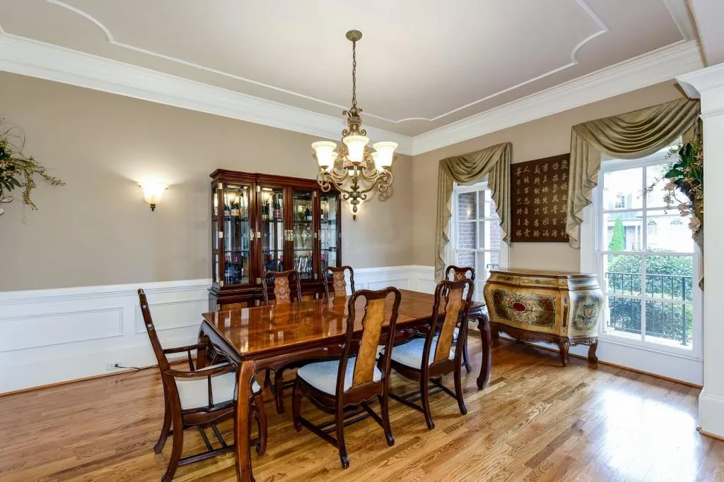 920 Glengate Place, Atlanta, Georgia 30328, 5 Bedrooms Bedrooms, ,5 BathroomsBathrooms,Residential,Sold,920 Glengate Place,5762859