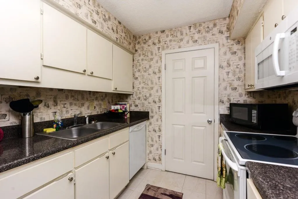 3010 Wingate Way Unit -, Sandy Springs, Georgia 30350, 1 Bedroom Bedrooms, ,1 BathroomBathrooms,Residential,Sold,3010 Wingate Way Unit -,5813024