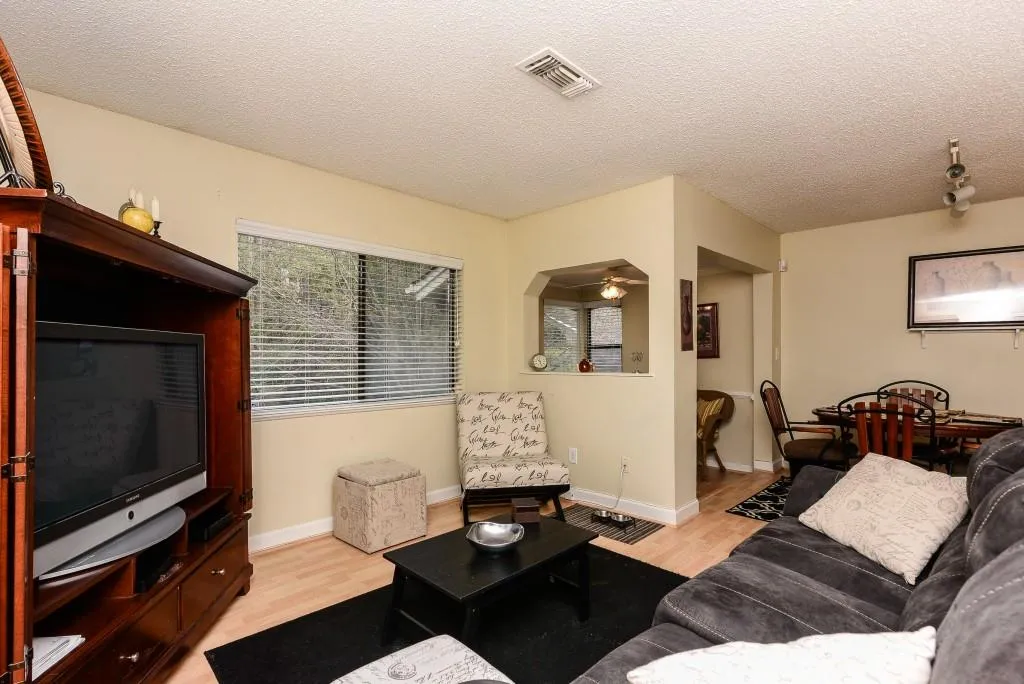 3010 Wingate Way Unit -, Sandy Springs, Georgia 30350, 1 Bedroom Bedrooms, ,1 BathroomBathrooms,Residential,Sold,3010 Wingate Way Unit -,5813024