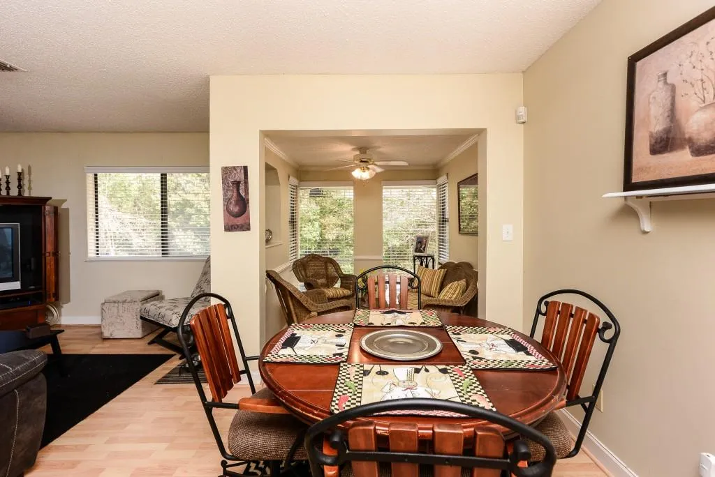 3010 Wingate Way Unit -, Sandy Springs, Georgia 30350, 1 Bedroom Bedrooms, ,1 BathroomBathrooms,Residential,Sold,3010 Wingate Way Unit -,5813024