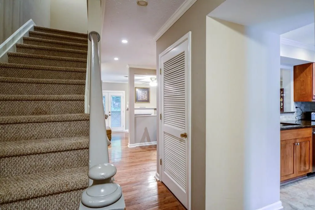 1123 Weatherstone Drive, Atlanta, Georgia 30342, 2 Bedrooms Bedrooms, ,2 BathroomsBathrooms,Residential,Sold,1123 Weatherstone Drive,5693979