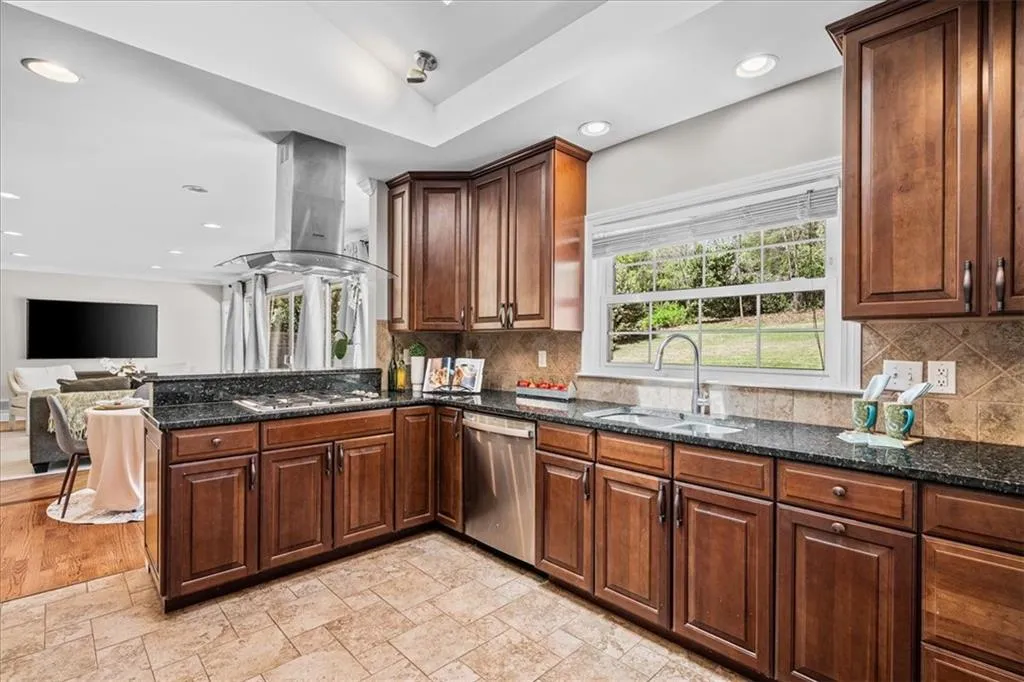 538 Timberland Drive NE, Atlanta, Georgia 30342, 3 Bedrooms Bedrooms, ,2 BathroomsBathrooms,Residential,Sold,538 Timberland Drive NE,7356908