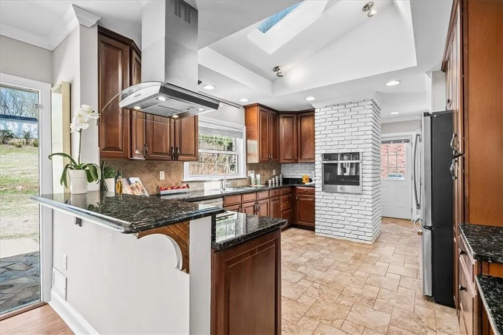 538 Timberland Drive NE, Atlanta, Georgia 30342, 3 Bedrooms Bedrooms, ,2 BathroomsBathrooms,Residential,Sold,538 Timberland Drive NE,7356908
