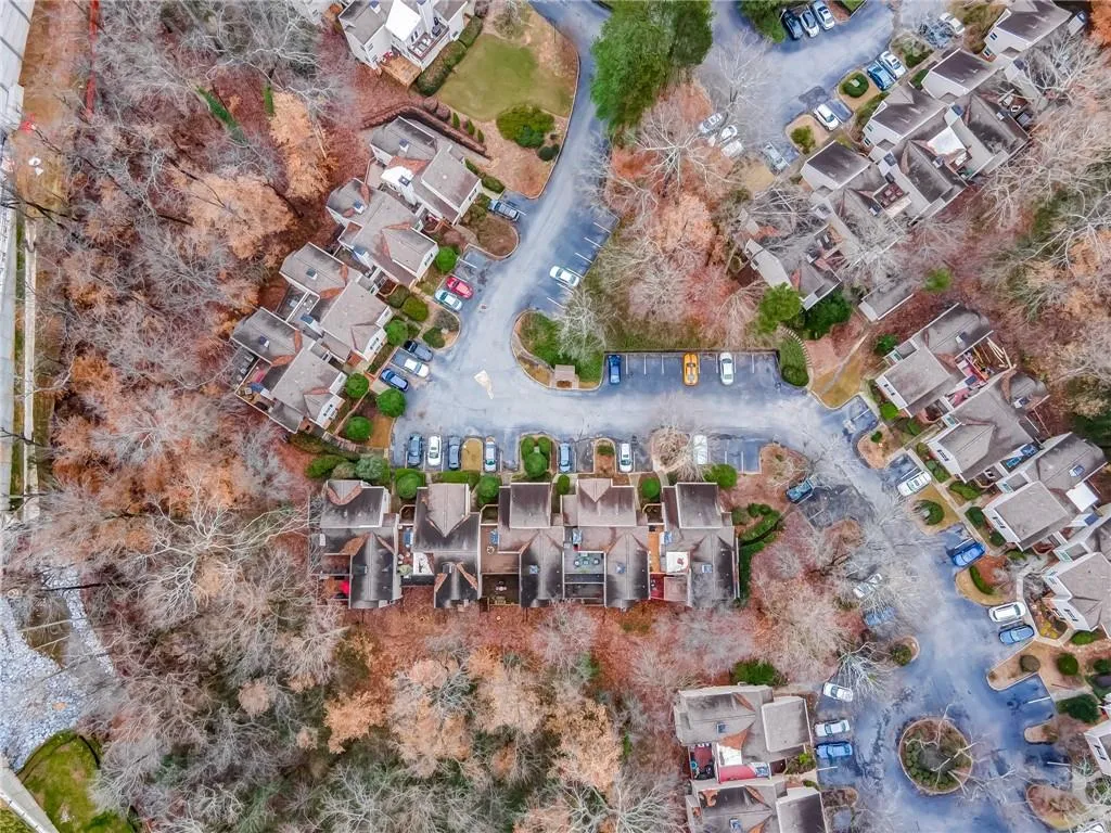 63 Dunwoody Springs Drive Unit D, Sandy Springs, Georgia 30328, 3 Bedrooms Bedrooms, ,2 BathroomsBathrooms,Residential,Sold,63 Dunwoody Springs Drive Unit D,6985862