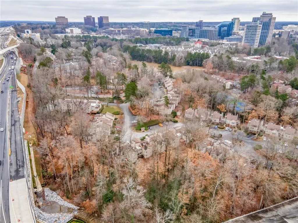 63 Dunwoody Springs Drive Unit D, Sandy Springs, Georgia 30328, 3 Bedrooms Bedrooms, ,2 BathroomsBathrooms,Residential,Sold,63 Dunwoody Springs Drive Unit D,6985862