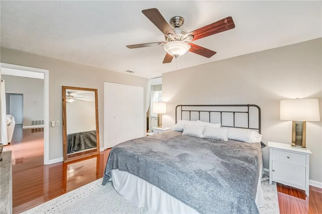 63 Dunwoody Springs Drive Unit D, Sandy Springs, Georgia 30328, 3 Bedrooms Bedrooms, ,2 BathroomsBathrooms,Residential,Sold,63 Dunwoody Springs Drive Unit D,6985862