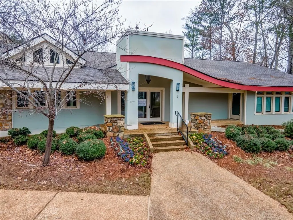 63 Dunwoody Springs Drive Unit D, Sandy Springs, Georgia 30328, 3 Bedrooms Bedrooms, ,2 BathroomsBathrooms,Residential,Sold,63 Dunwoody Springs Drive Unit D,6985862