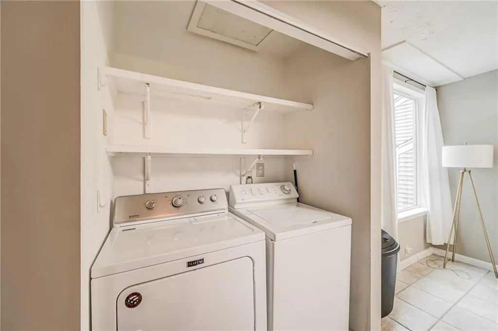 63 Dunwoody Springs Drive Unit D, Sandy Springs, Georgia 30328, 3 Bedrooms Bedrooms, ,2 BathroomsBathrooms,Residential,Sold,63 Dunwoody Springs Drive Unit D,6985862