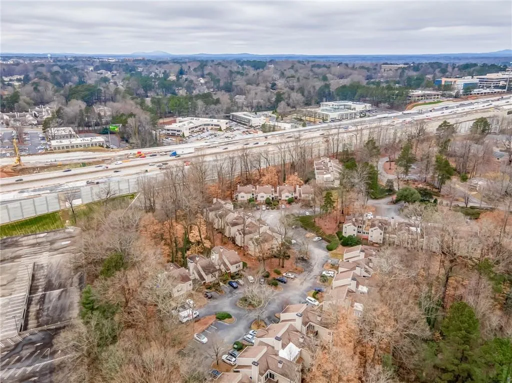 63 Dunwoody Springs Drive Unit D, Sandy Springs, Georgia 30328, 3 Bedrooms Bedrooms, ,2 BathroomsBathrooms,Residential,Sold,63 Dunwoody Springs Drive Unit D,6985862
