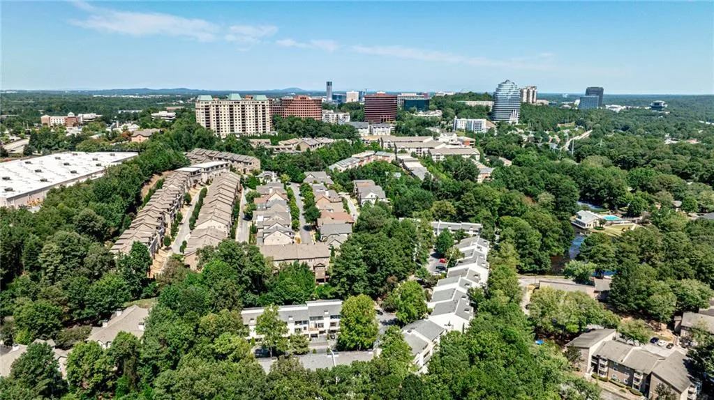 3817 Paces Ferry West Se, Atlanta, Georgia 30339, 4 Bedrooms Bedrooms, ,3 BathroomsBathrooms,Residential,For Sale,3817 Paces Ferry West Se,7644376