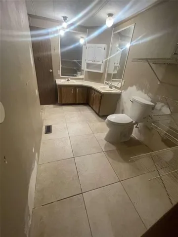 1170