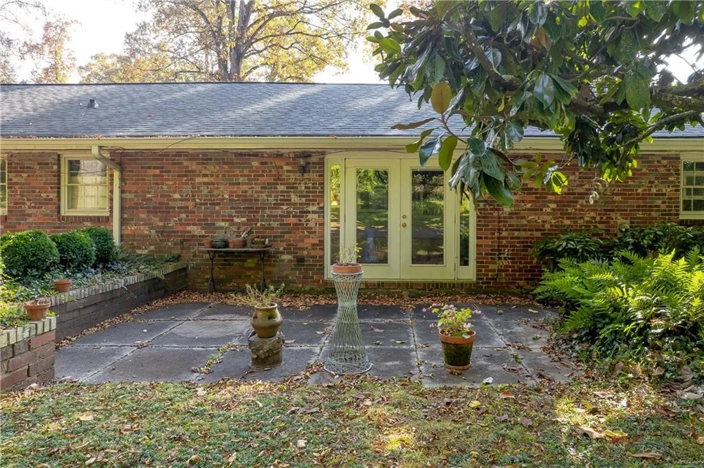 245 Danbury Lane Nw, Sandy Springs, Georgia 30327, 4 Bedrooms Bedrooms, ,3 BathroomsBathrooms,Land,Sold,245 Danbury Lane Nw,6987392