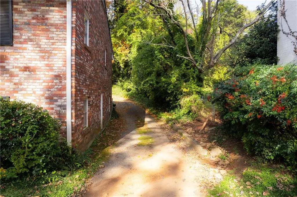 245 Danbury Lane Nw, Sandy Springs, Georgia 30327, 4 Bedrooms Bedrooms, ,3 BathroomsBathrooms,Land,Sold,245 Danbury Lane Nw,6987392