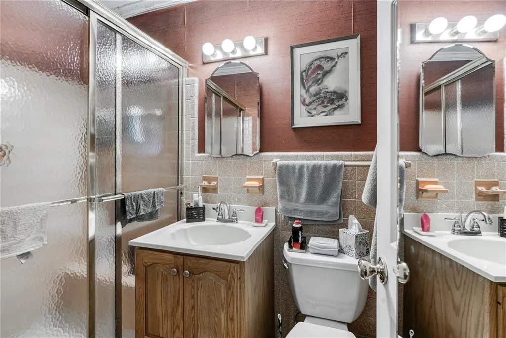 245 Danbury Lane Nw, Sandy Springs, Georgia 30327, 4 Bedrooms Bedrooms, ,3 BathroomsBathrooms,Land,Sold,245 Danbury Lane Nw,6987392