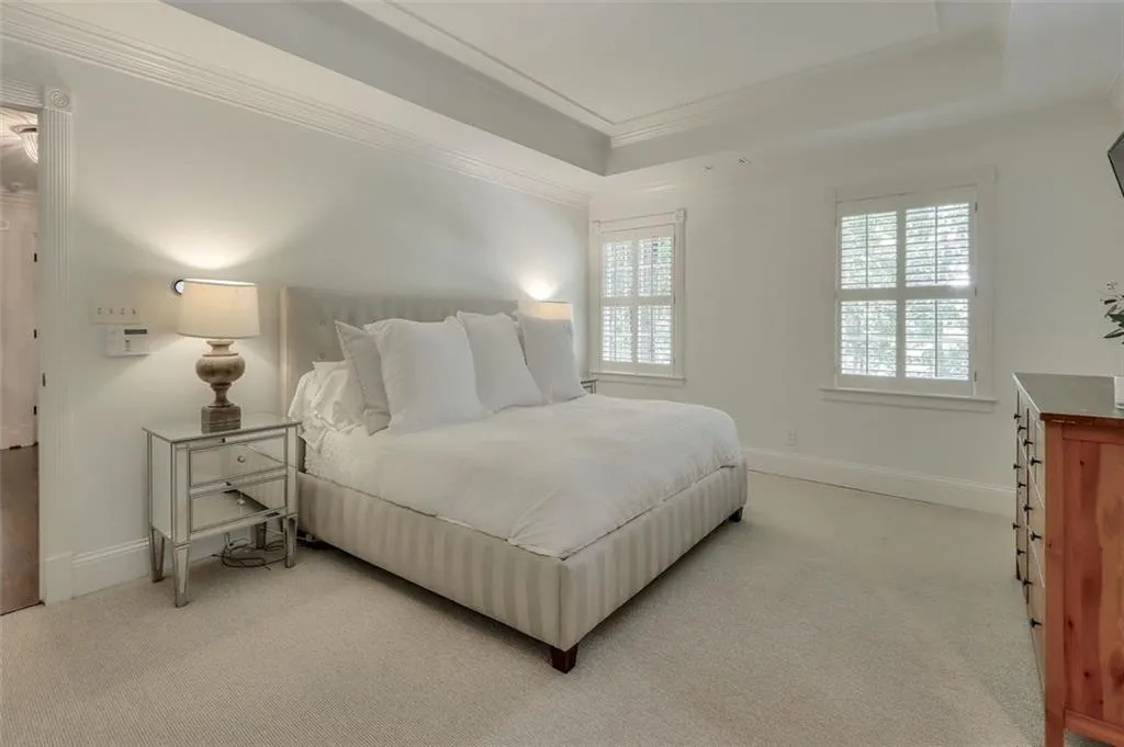 20 Glen Oaks Drive, Atlanta, Georgia 30327, 5 Bedrooms Bedrooms, ,4 BathroomsBathrooms,Residential,Sold,20 Glen Oaks Drive,6882848