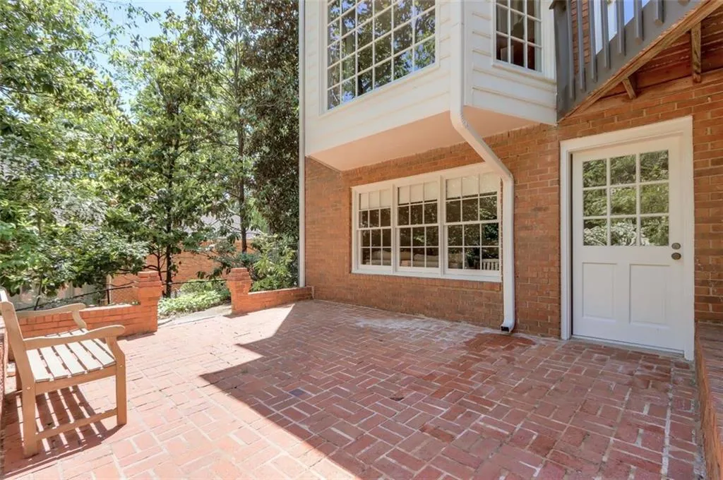 20 Glen Oaks Drive, Atlanta, Georgia 30327, 5 Bedrooms Bedrooms, ,4 BathroomsBathrooms,Residential,Sold,20 Glen Oaks Drive,6882848