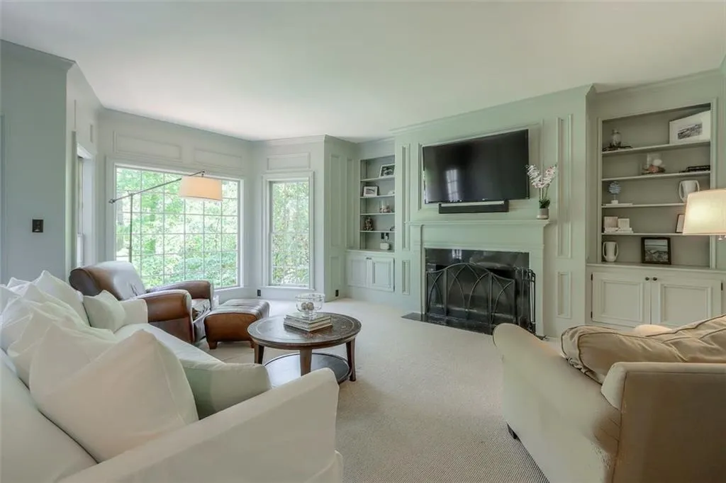 20 Glen Oaks Drive, Atlanta, Georgia 30327, 5 Bedrooms Bedrooms, ,4 BathroomsBathrooms,Residential,Sold,20 Glen Oaks Drive,6882848