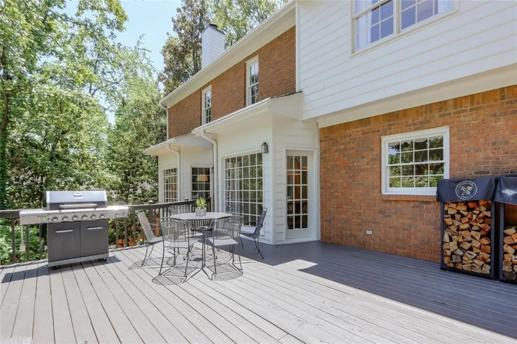 20 Glen Oaks Drive, Atlanta, Georgia 30327, 5 Bedrooms Bedrooms, ,4 BathroomsBathrooms,Residential,Sold,20 Glen Oaks Drive,6882848