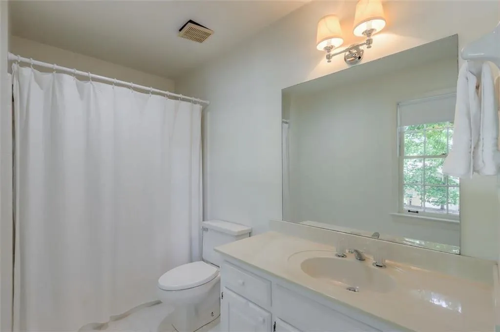 20 Glen Oaks Drive, Atlanta, Georgia 30327, 5 Bedrooms Bedrooms, ,4 BathroomsBathrooms,Residential,Sold,20 Glen Oaks Drive,6882848
