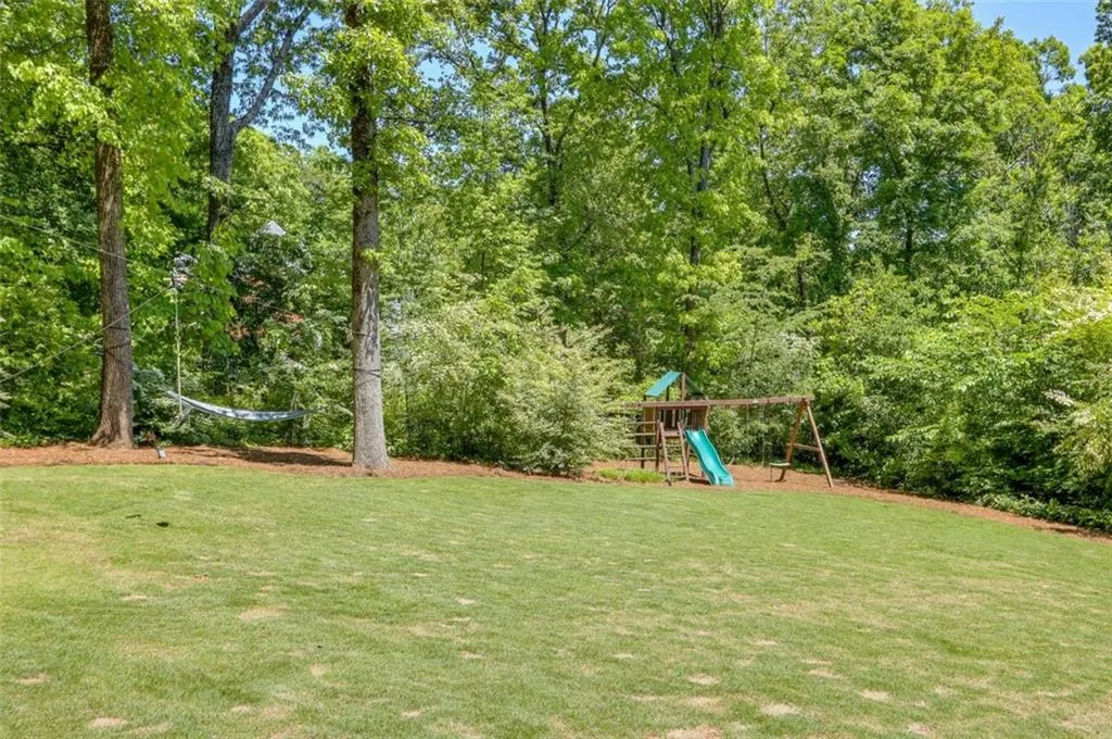 20 Glen Oaks Drive, Atlanta, Georgia 30327, 5 Bedrooms Bedrooms, ,4 BathroomsBathrooms,Residential,Sold,20 Glen Oaks Drive,6882848