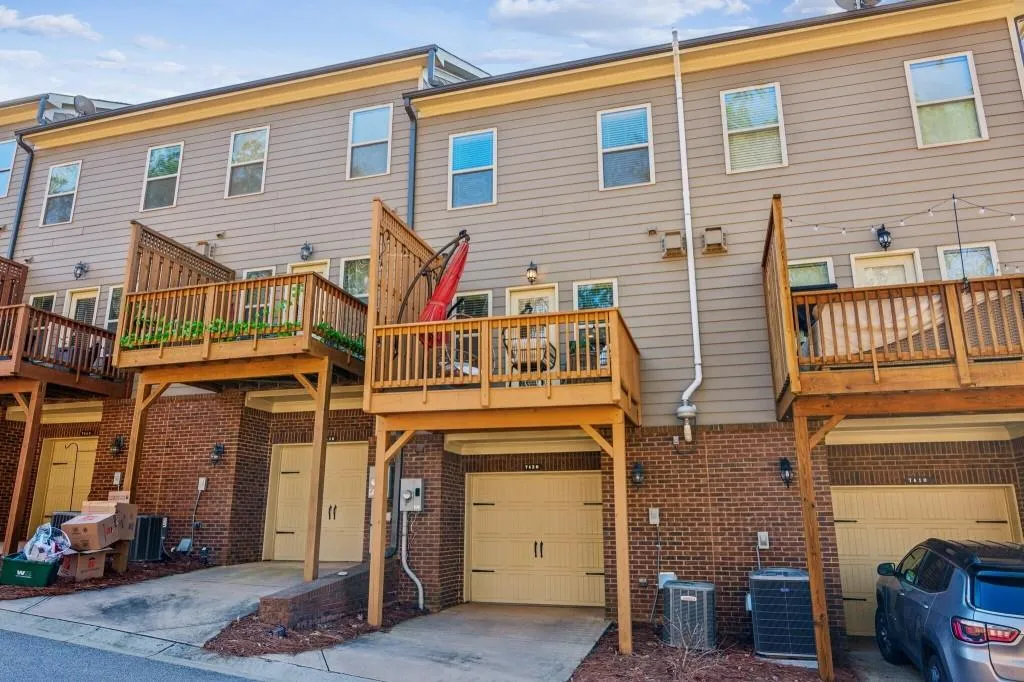 7420 Glisten Avenue, Sandy Springs, Georgia 30328, 3 Bedrooms Bedrooms, ,3 BathroomsBathrooms,Residential,For Sale,7420 Glisten Avenue,7528690